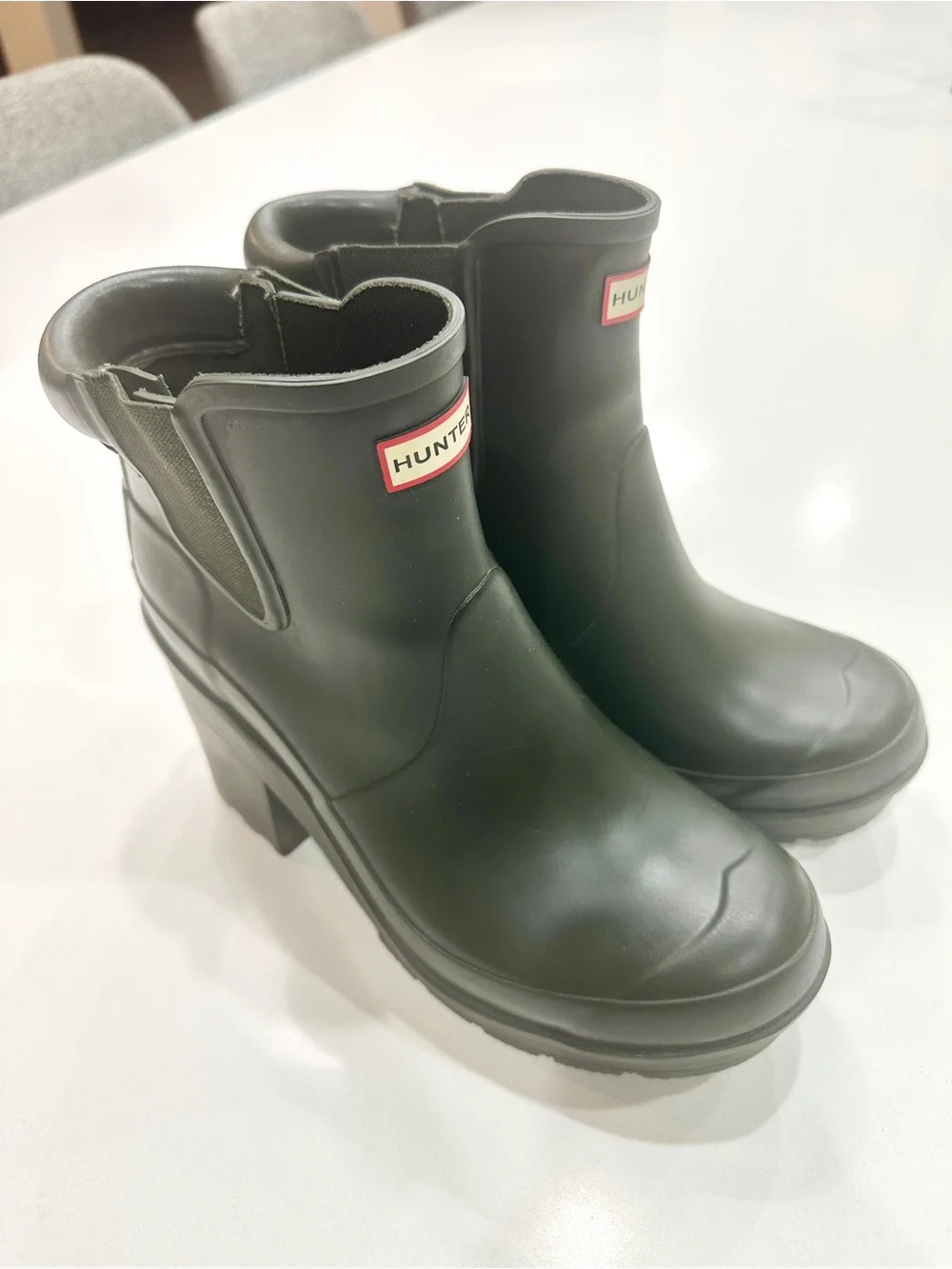 Hunter RARE Original Block Heel Chelsea Ankle Deep Olive Rain Boots Size 9